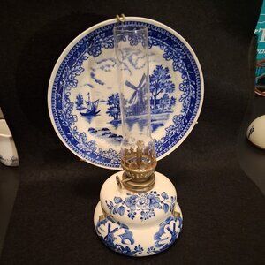 Vintage Blue & White Japan Porcelain Oil Lamp w/Chimney & Matching Plate 1955-68